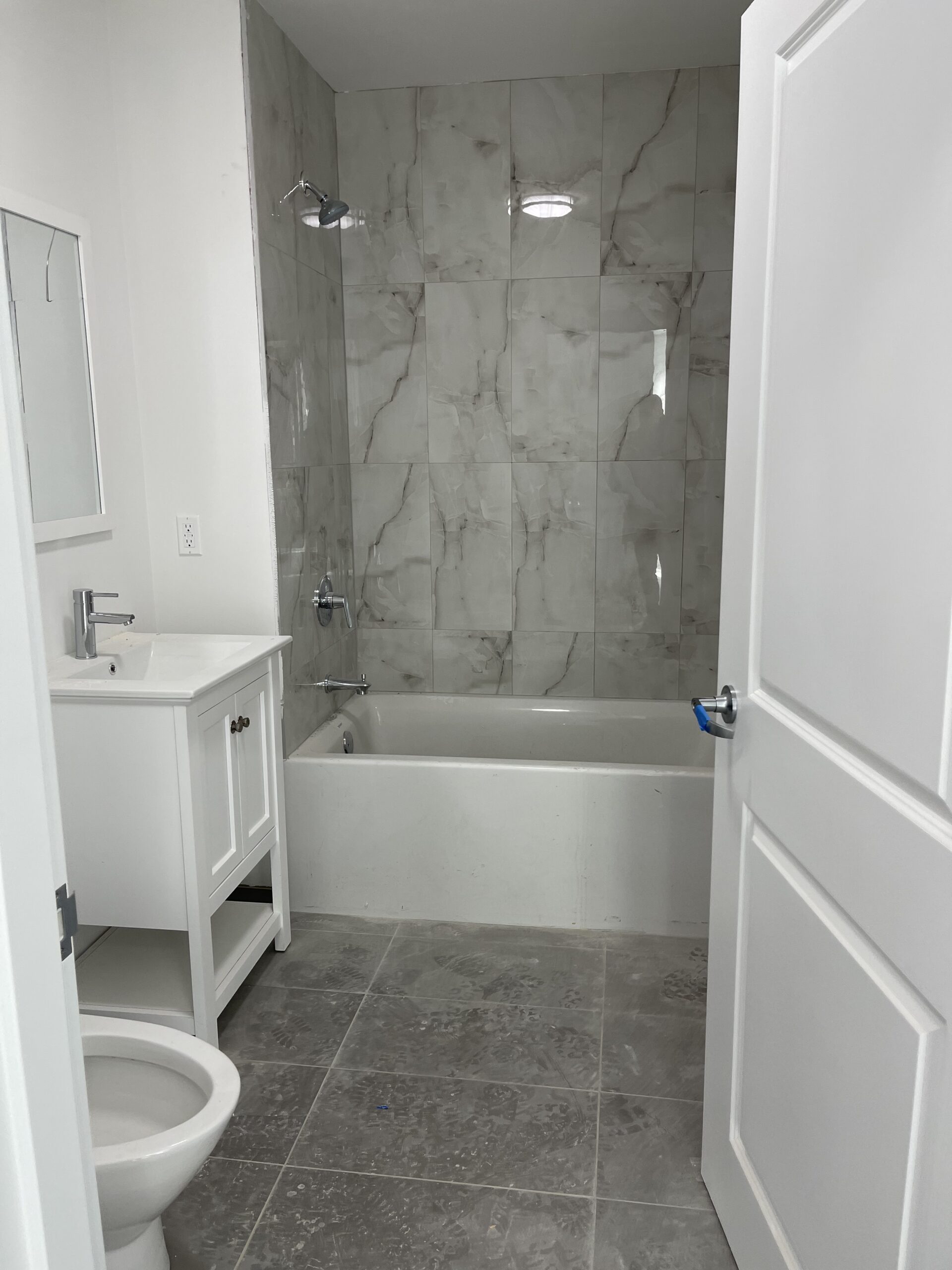 2735 East 13th Street